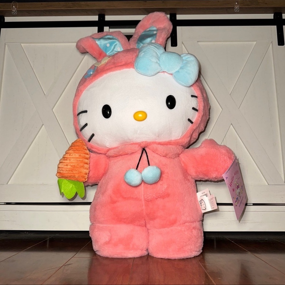 Hello Kitty Easter Greeter - Picture 4 of 6